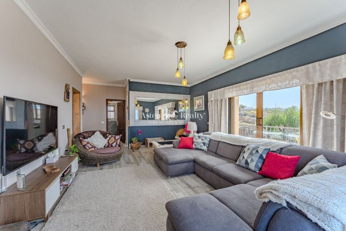 Image No.9-6 Bed Villa for sale