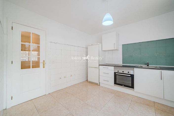 Image No.13-2 Bed Apartment for sale