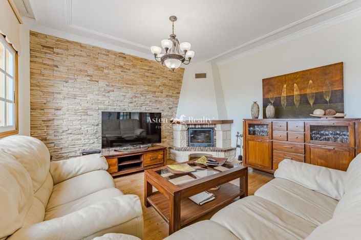 Image No.19-4 Bed Villa for sale