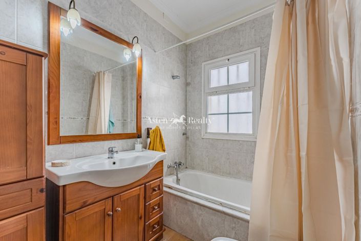 Image No.26-4 Bed Villa for sale