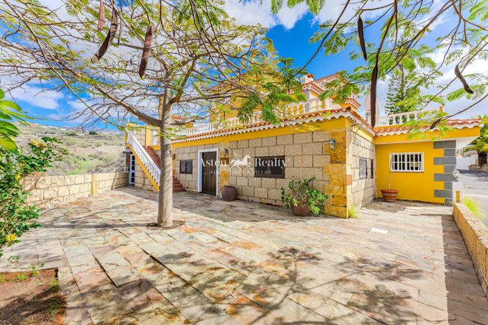 Image No.3-4 Bed Villa for sale