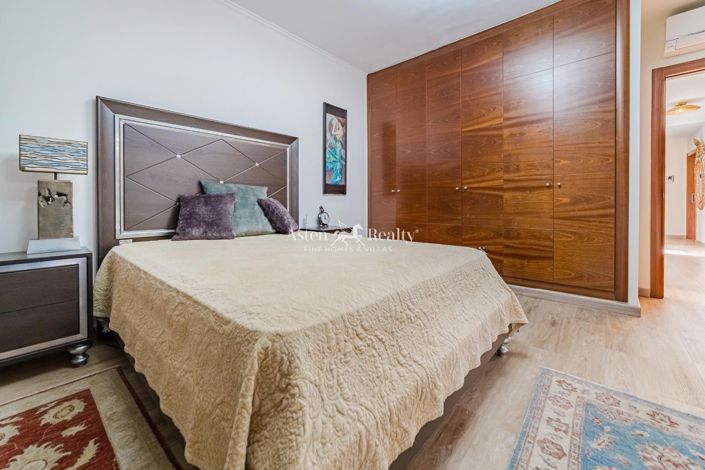 Image No.12-3 Bed Villa for sale