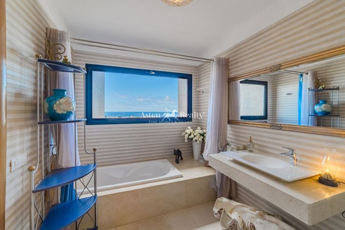 Image No.26-3 Bed Villa for sale