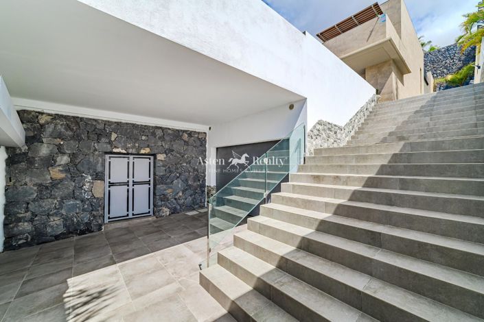 Image No.32-3 Bed Villa for sale