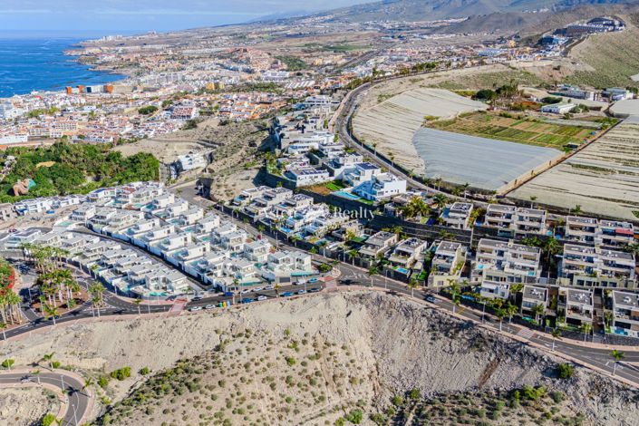 Image No.36-3 Bed Villa for sale