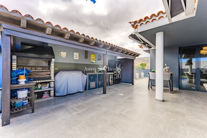 Image No.11-2 Bed Villa for sale