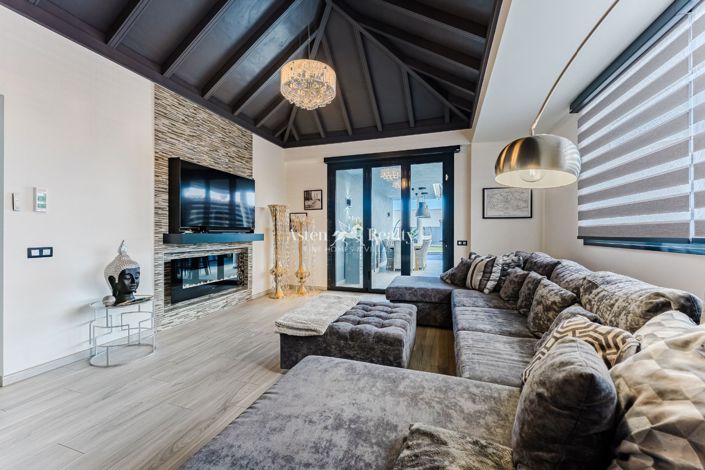 Image No.14-2 Bed Villa for sale