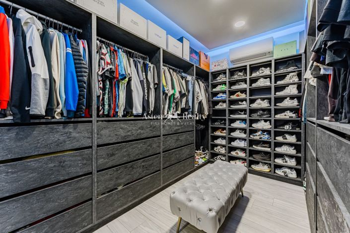 Image No.17-2 Bed Villa for sale