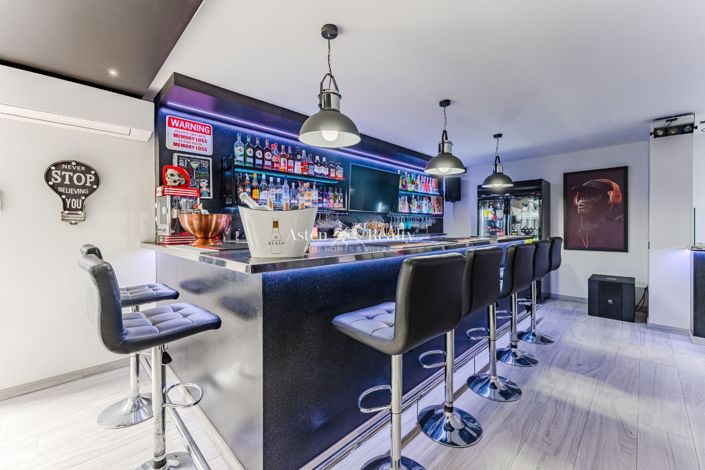 Image No.25-2 Bed Villa for sale