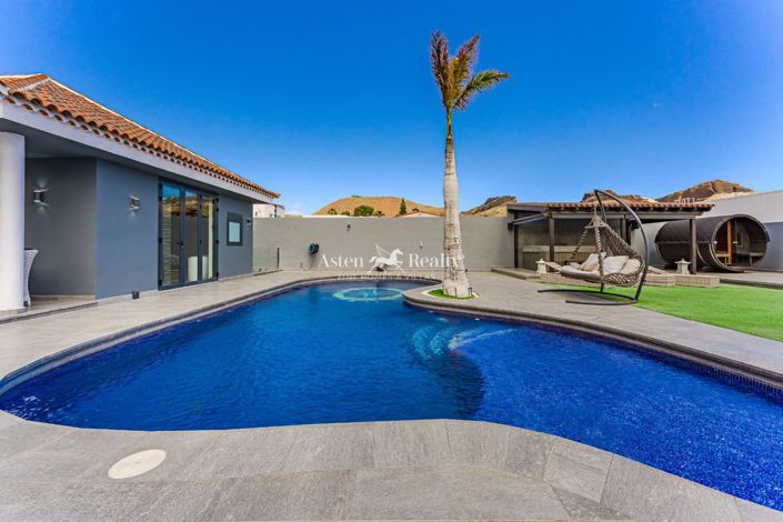 Image No.3-2 Bed Villa for sale