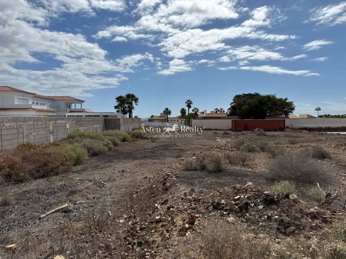 Image No.1-Villa for sale