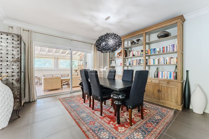 Image No.25-4 Bed Villa for sale