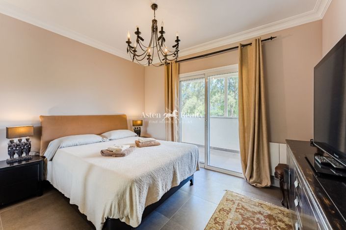 Image No.4-Villa de 4 chambres à vendre à Playa de las Americas