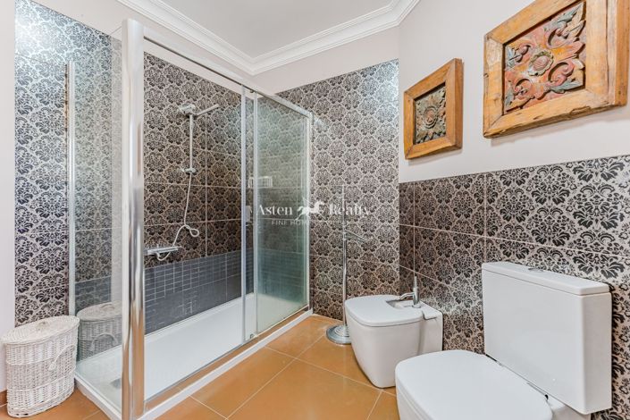 Image No.6-4 Bed Villa for sale