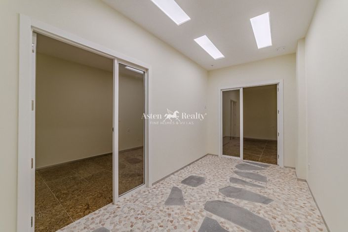 Image No.5-2 Bed Flat for sale