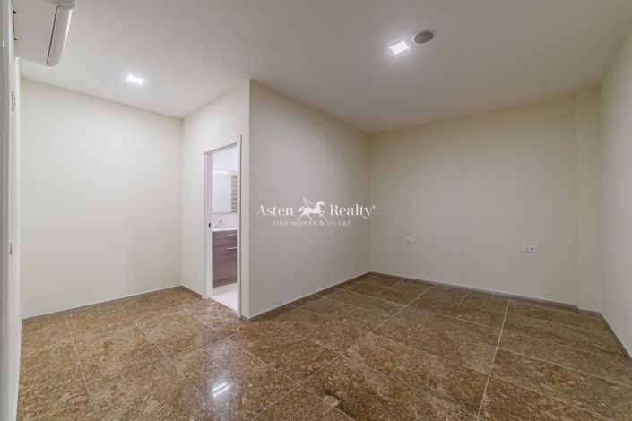 Image No.6-2 Bed Flat for sale