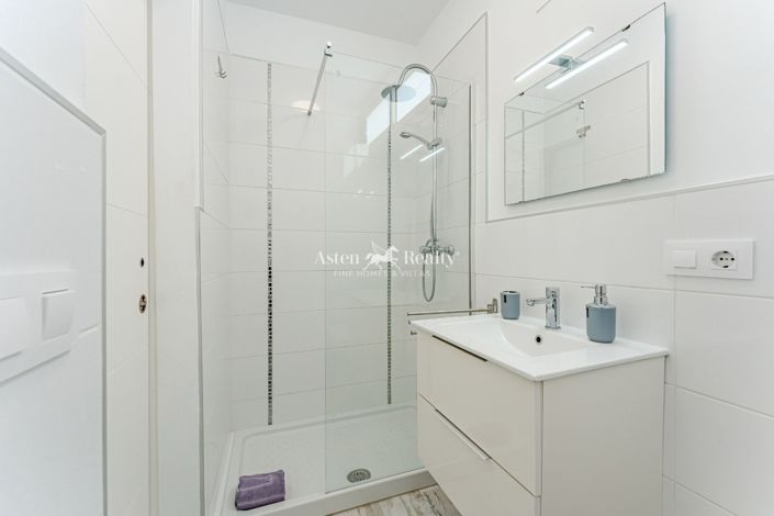 Image No.12-1 Bed Apartment for sale