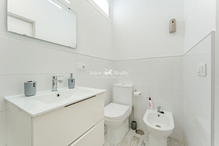 Image No.13-1 Bed Apartment for sale