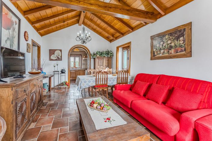 Image No.14-2 Bed House for sale