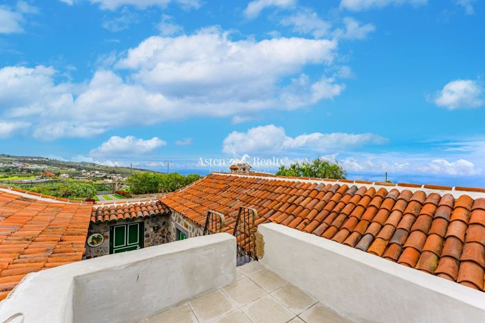 Image No.18-2 Bed House for sale