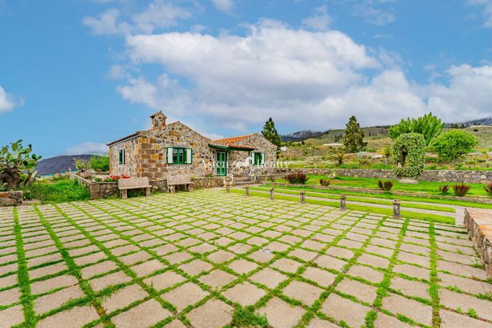 Image No.22-2 Bed House for sale