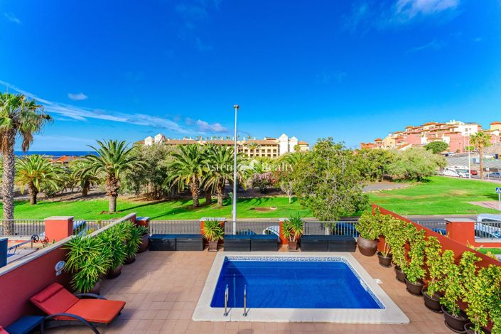 Image No.1-3 Bed Villa for sale