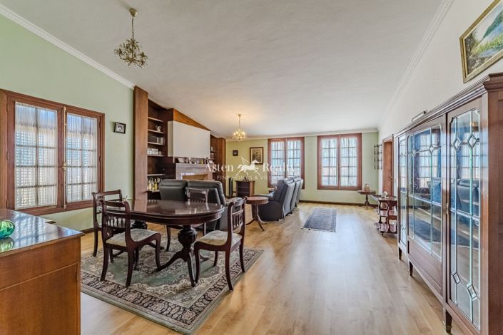 Image No.22-6 Bed Villa for sale