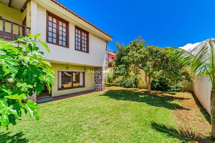 Image No.3-6 Bed Villa for sale