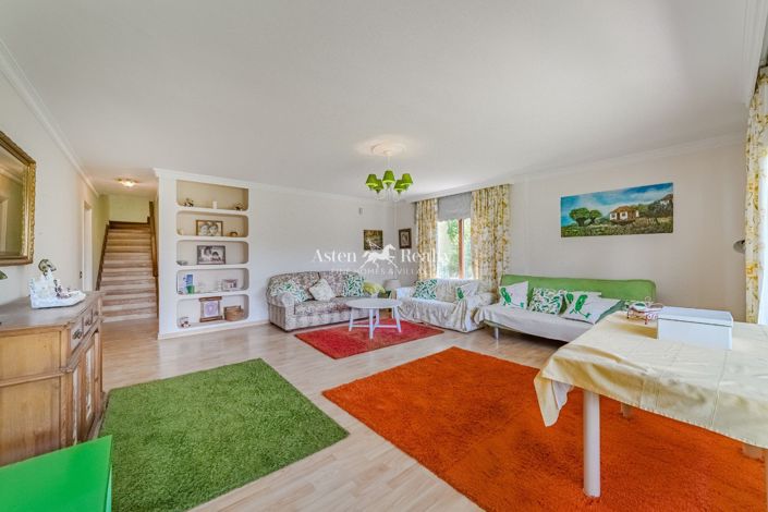 Image No.37-6 Bed Villa for sale