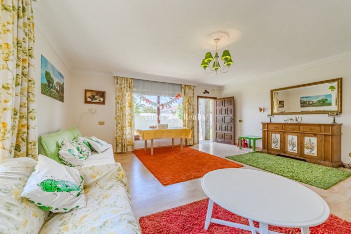 Image No.38-6 Bed Villa for sale