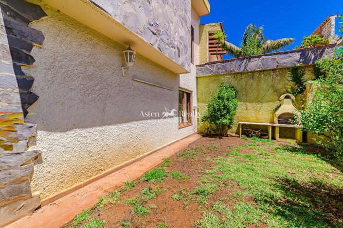 Image No.39-6 Bed Villa for sale