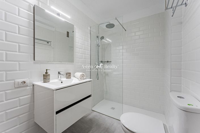 Image No.13-3 Bed Penthouse for sale