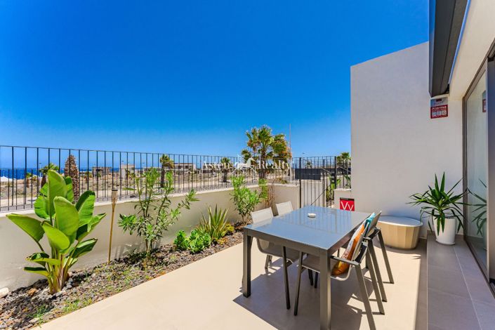 Image No.2-Appartement de 2 chambres à vendre à Abades