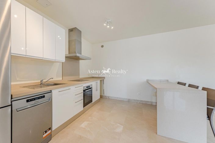 Image No.13-3 Bed Apartment for sale