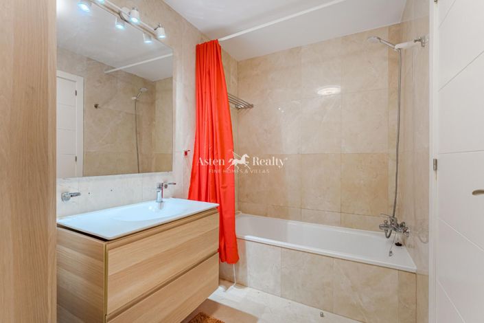 Image No.14-3 Bed Apartment for sale