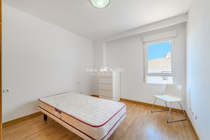 Image No.12-3 Bed Penthouse for sale