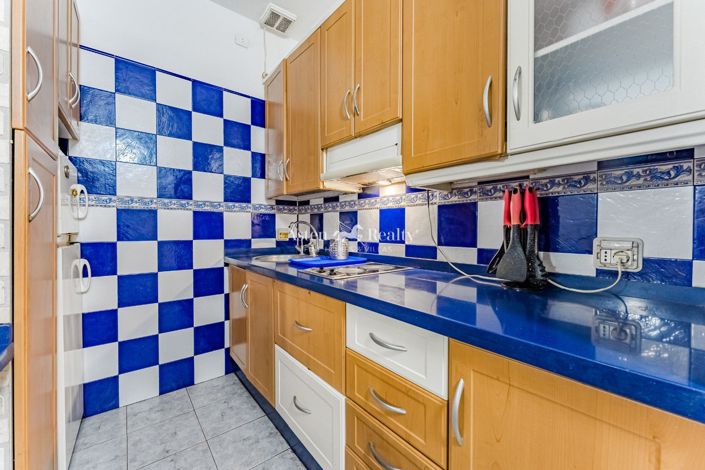 Image No.8-Studio for sale