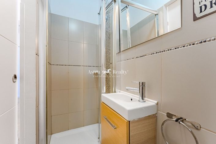 Image No.12-2 Bed Apartment for sale