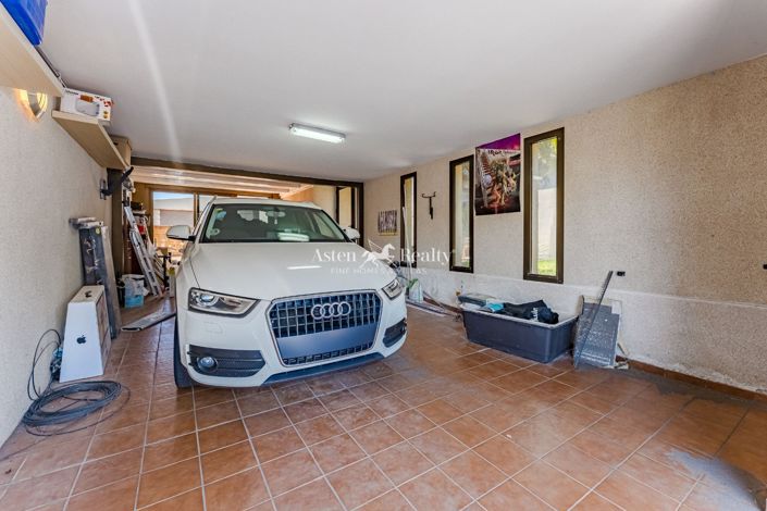 Image No.25-3 Bed House for sale