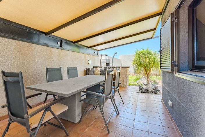 Image No.4-3 Bed House for sale