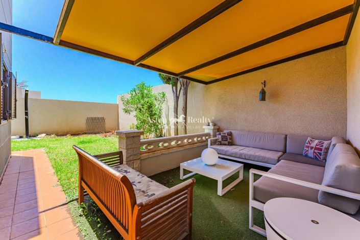 Image No.6-3 Bed House for sale