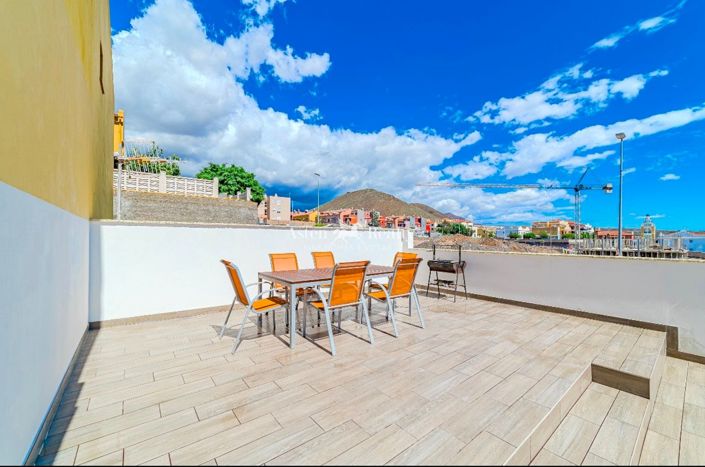 Image No.16-3 Bed House for sale