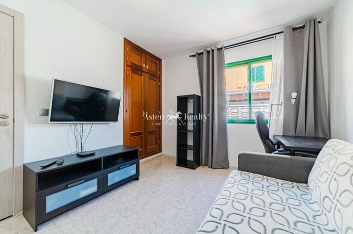 Image No.29-3 Bed House for sale