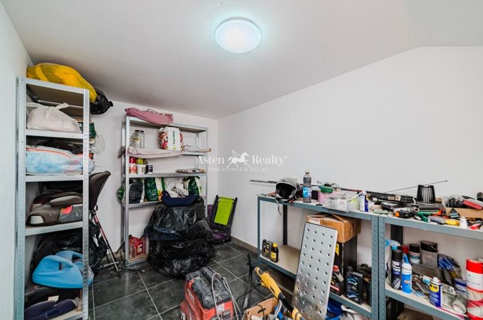 Image No.35-3 Bed House for sale