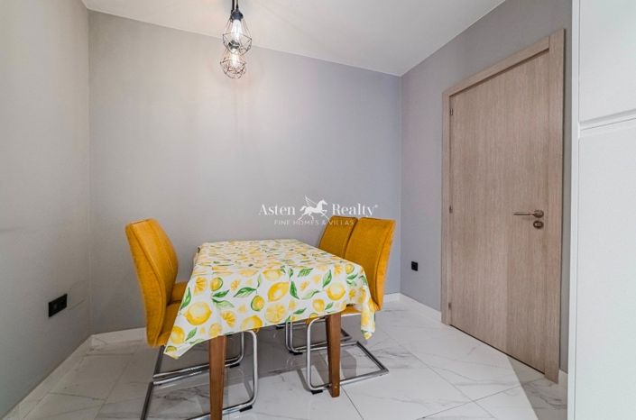 Image No.7-3 Bed House for sale