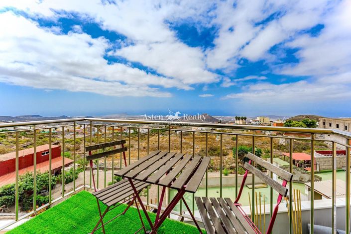 Image No.19-3 Bed House for sale