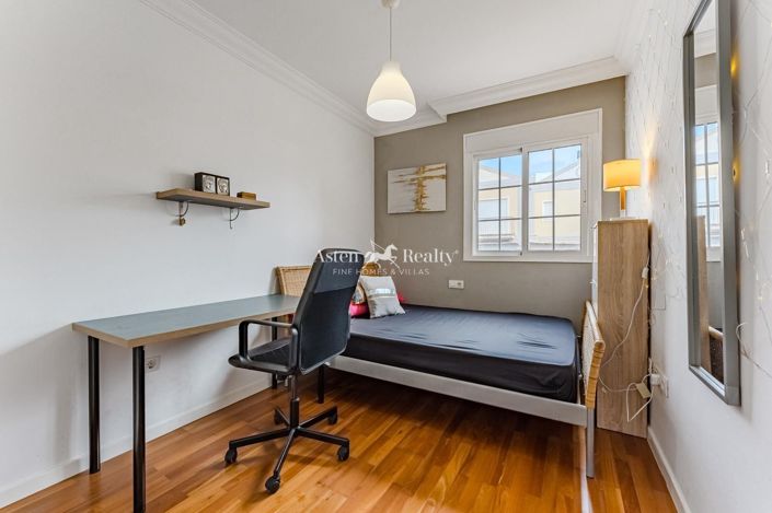 Image No.23-3 Bed House for sale