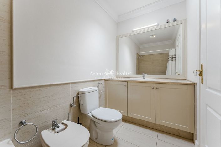 Image No.10-2 Bed House for sale