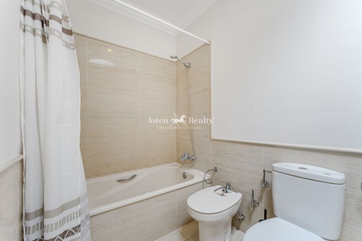 Image No.9-2 Bed House for sale