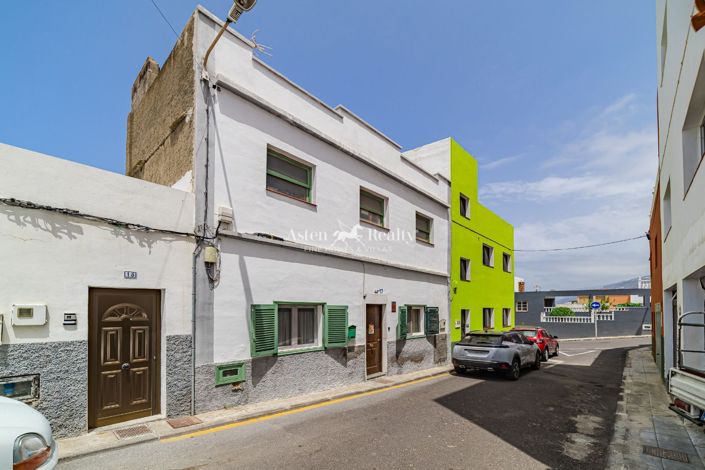 Image No.2-Maison de 5 chambres à vendre à Los Silos